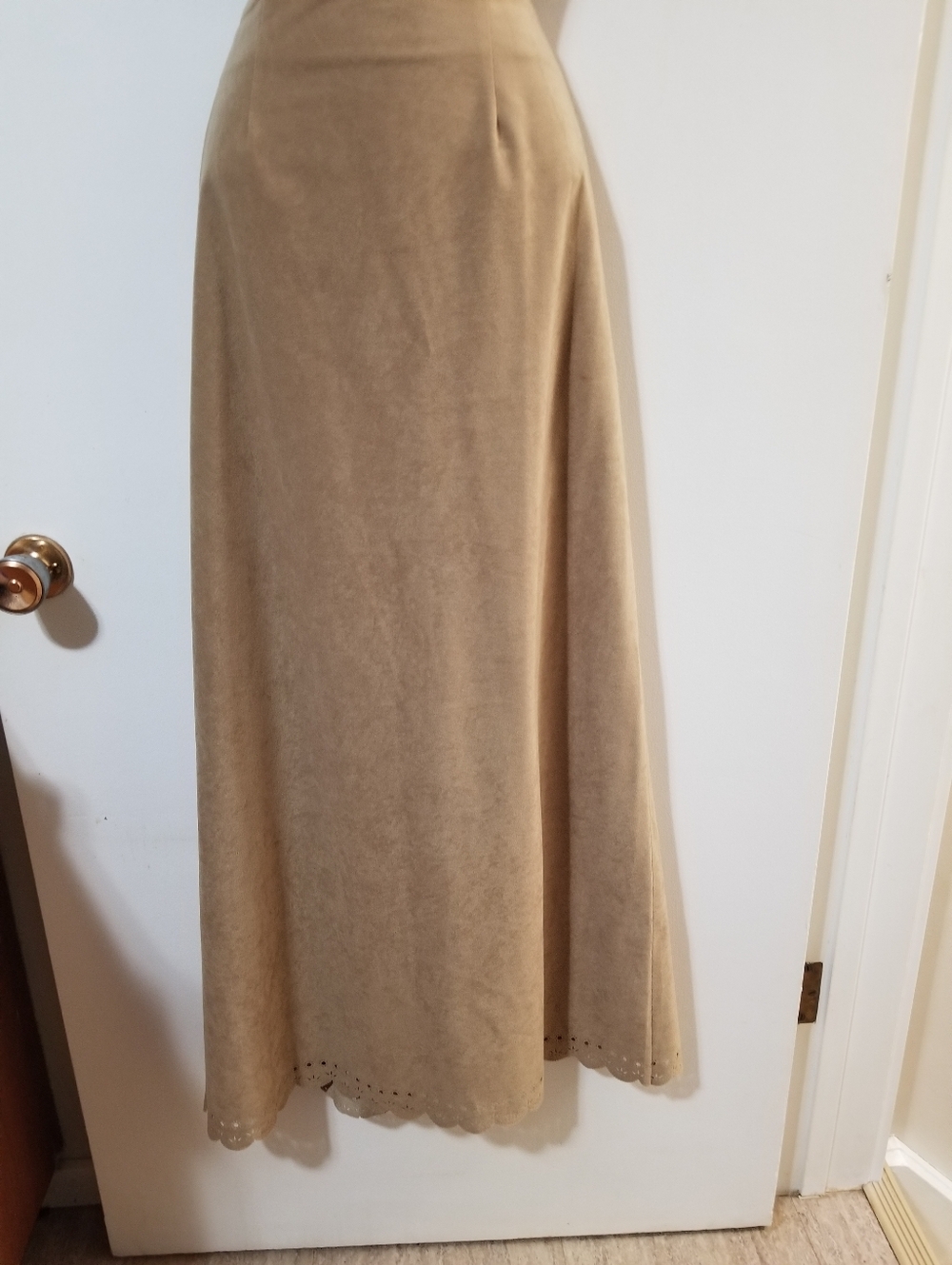 San Francisco Faux Suede Maxi Skirt Slit Scalloped Hem Neutral Boho 5